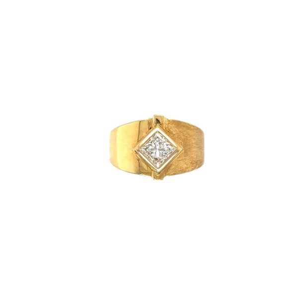 Matte and Polished Gold Diamond Ring